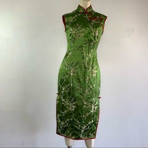 CLOSET CLEAR OUT ASIAN STYLE Satin Floral DRESS